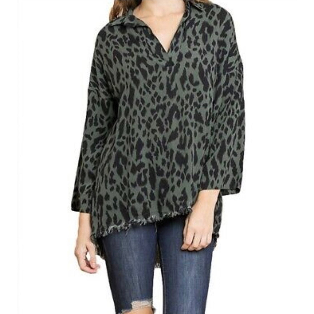 Umgee Cheetah Print Fringe Top Size Medium